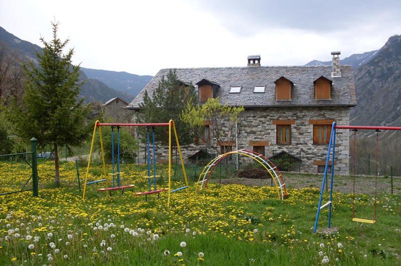 Hostal Fondevila Bohí Екстериор снимка